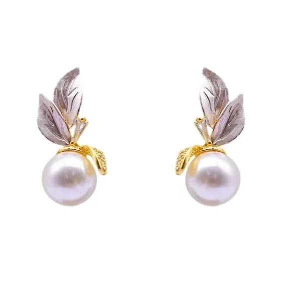 Elegant Pearl Leaf Design Hoop Earrings