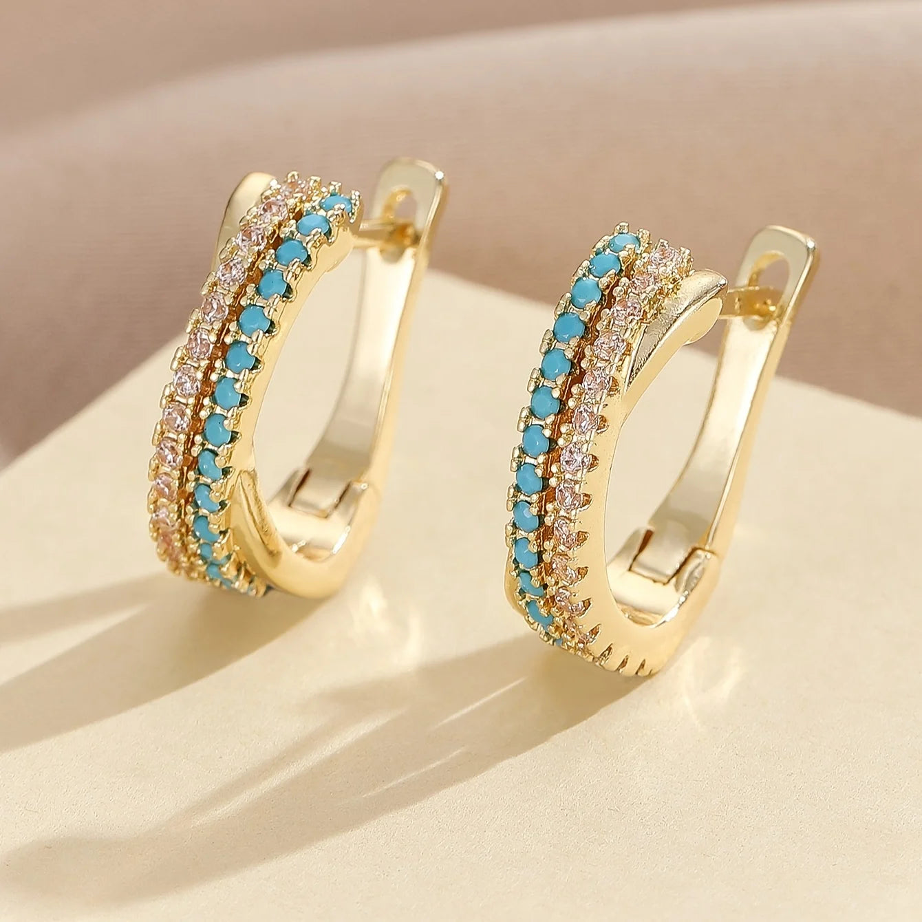 Round sparkling zircon earrings